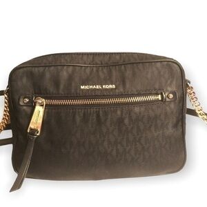 Michael kors signature mk messenger crossbody bag